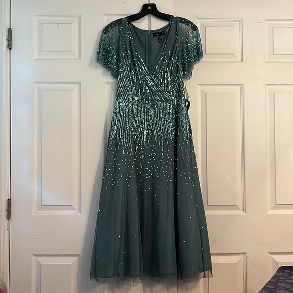 Aidan Mattox Sequin Midi Dress - Picture 5 of 8